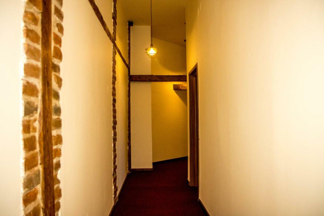 Antique Aparthotel Alba Iulia Exterior foto